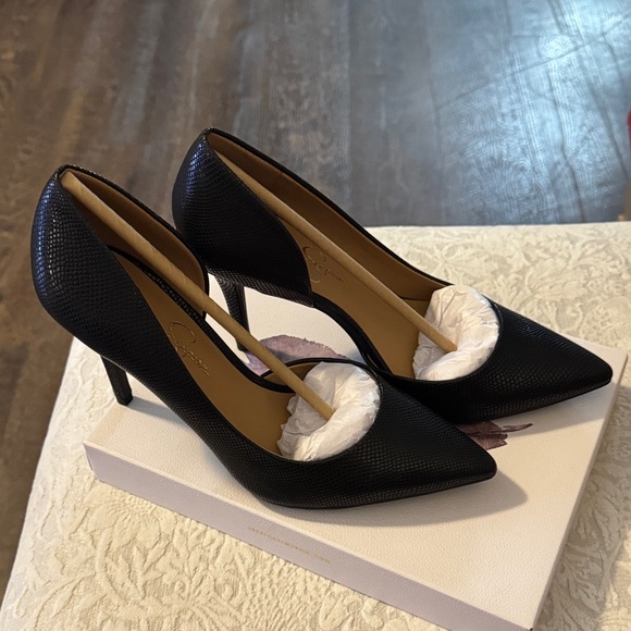 Jessica Simpson Black Textured Heels - Picture 2 of 5